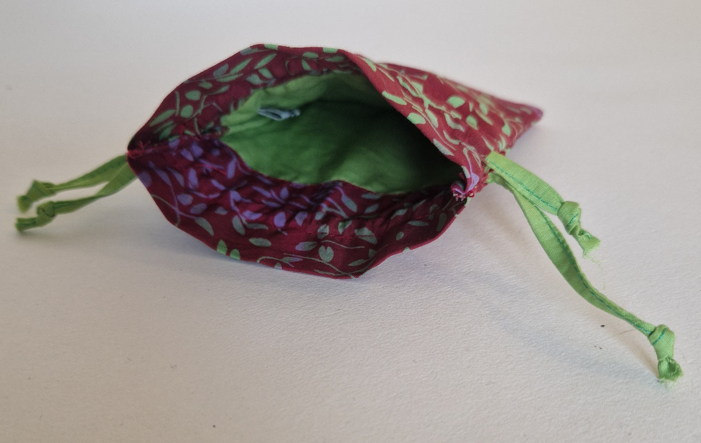 Handbag mirror pouch