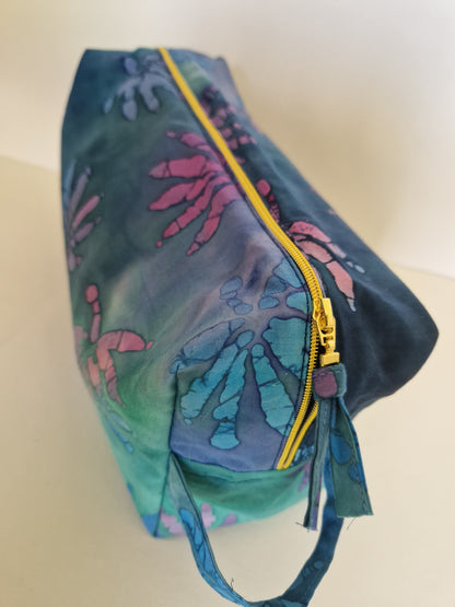 Zipped Washbag