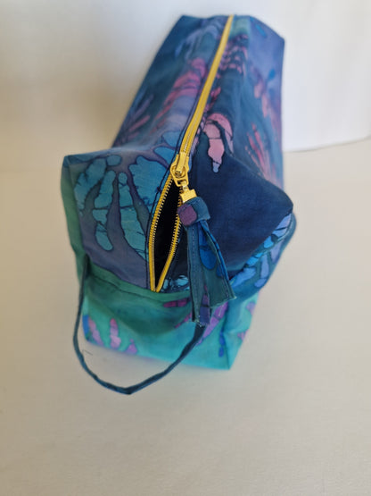 Zipped Washbag