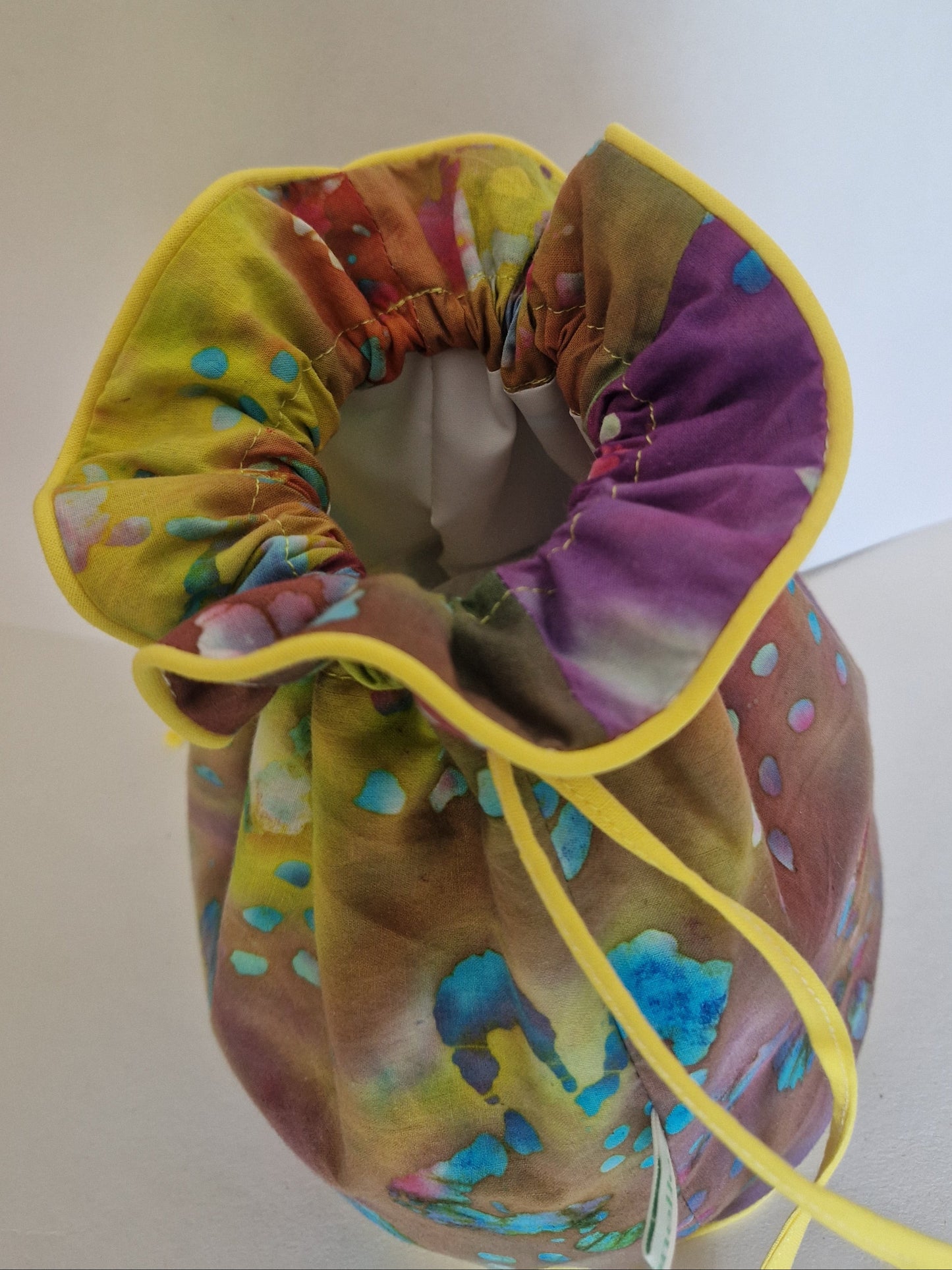 Drawstring wash bag - Multi