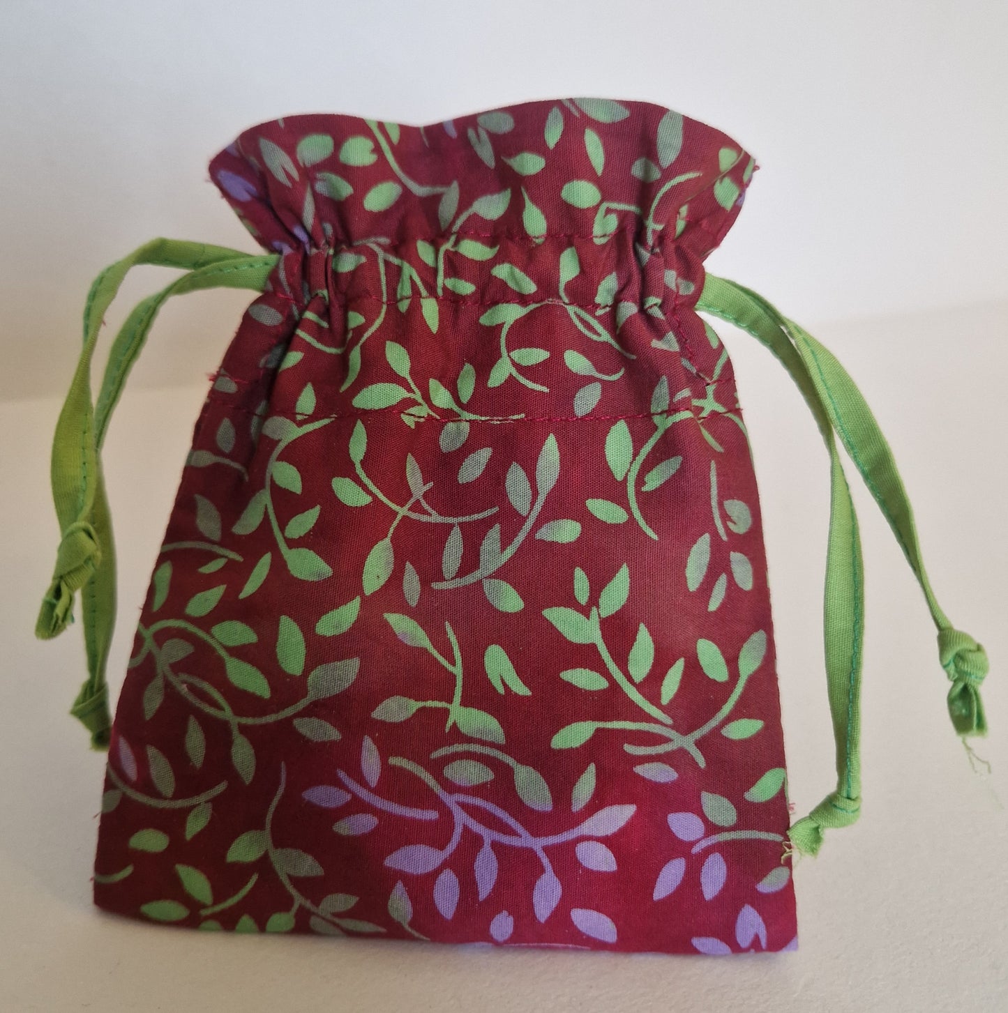 Handbag mirror pouch