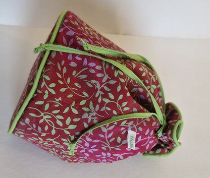 Drawstring Washbag – Red Batik