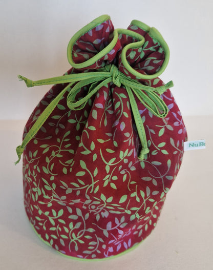 Drawstring Washbag – Red Batik