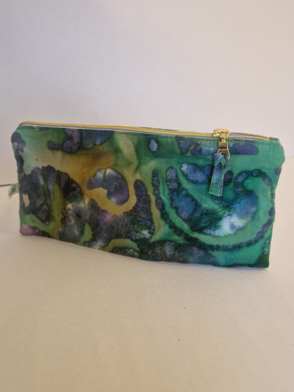 Makeup bag
