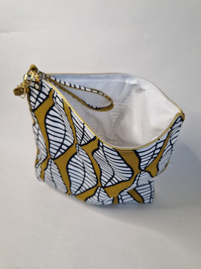 Medium Pouch