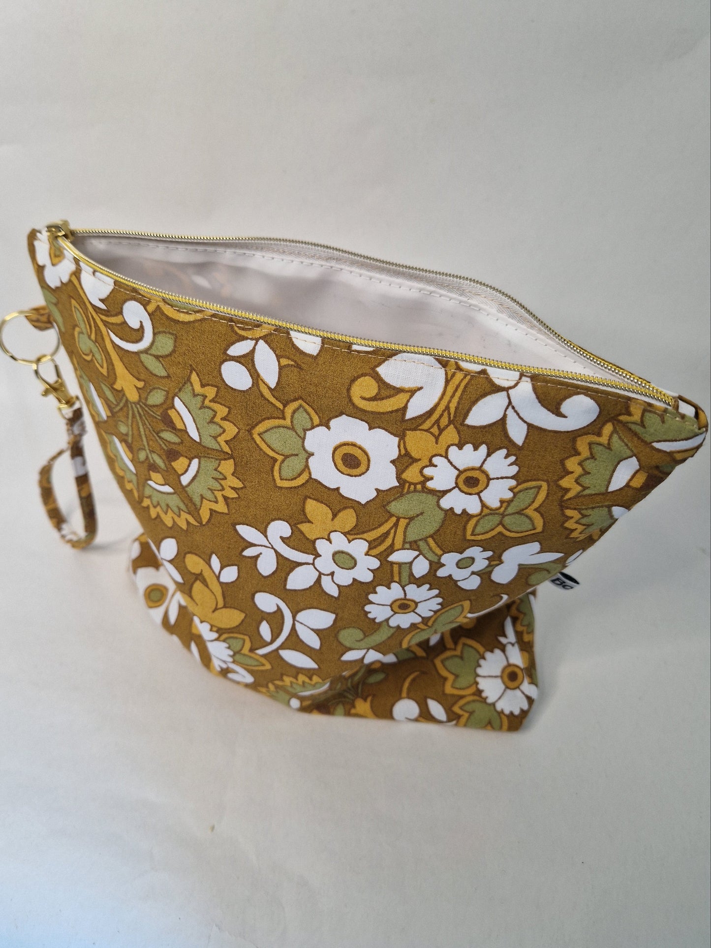 Large Pouch