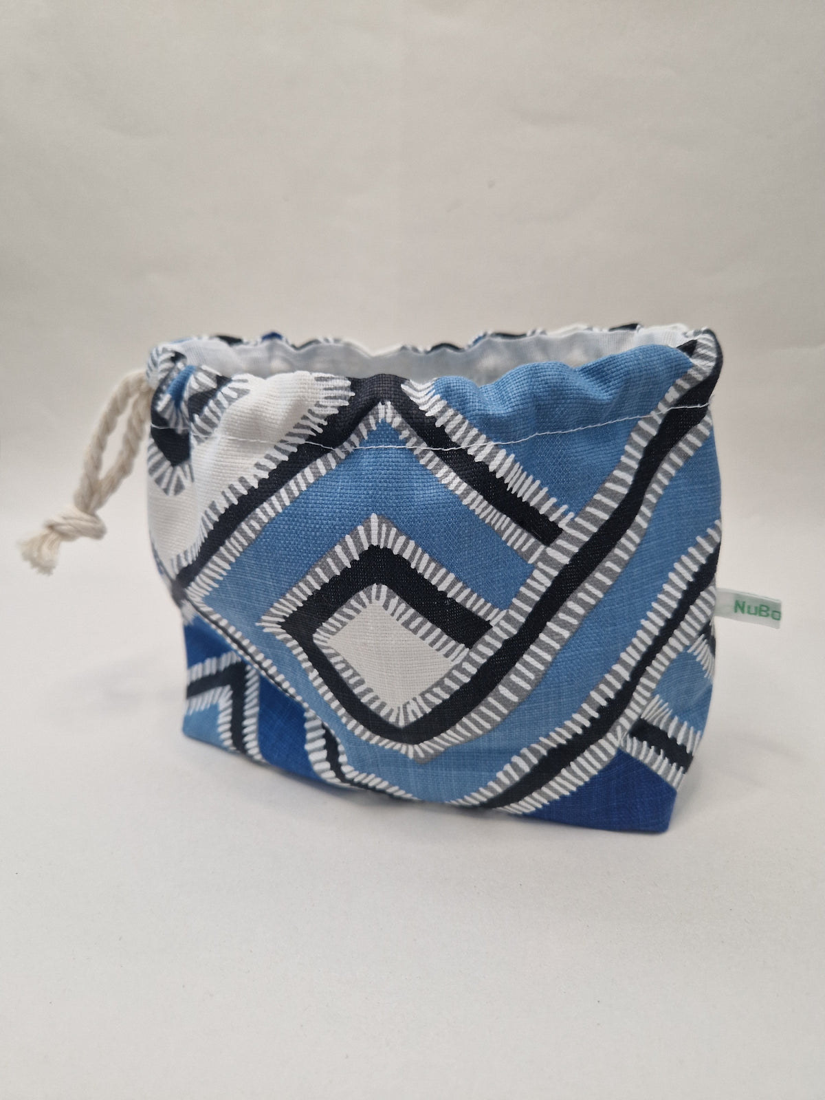 Drawstring storage bag